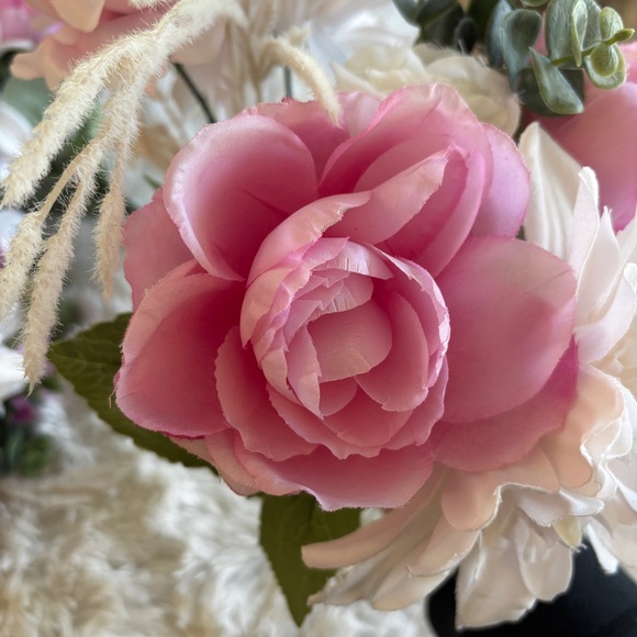 Artificial Floral Stems Set of 4 Pink Faux Bouquets - Picture 9 of 16